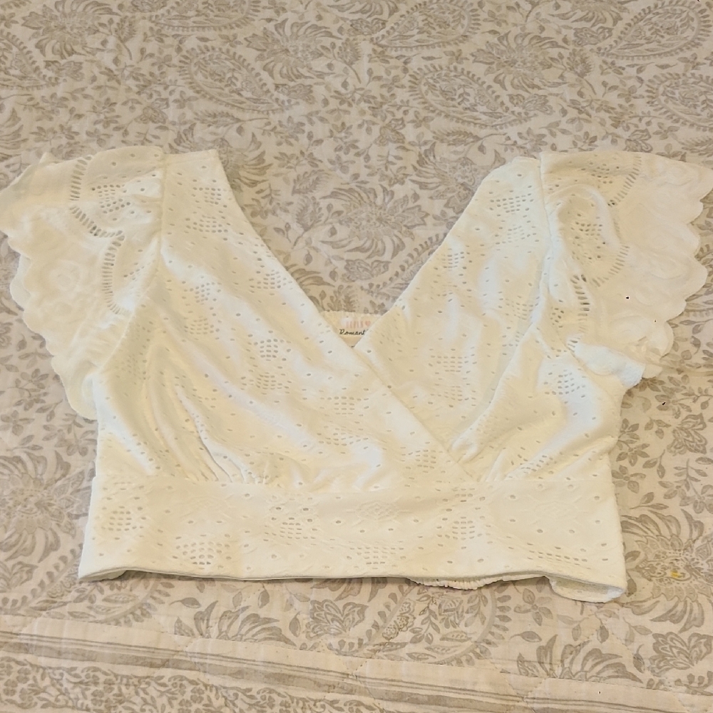 URBAN Romantics Cream Eyelet Blouse